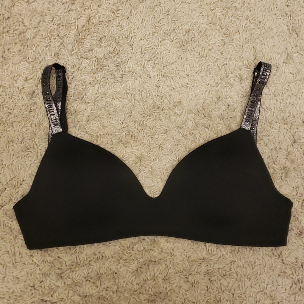 Victoria Secret Lightly Line Wireless Tshirt Bra